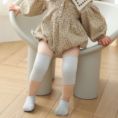 SOCKS ET GENOULLIER GRIS BABY BOY