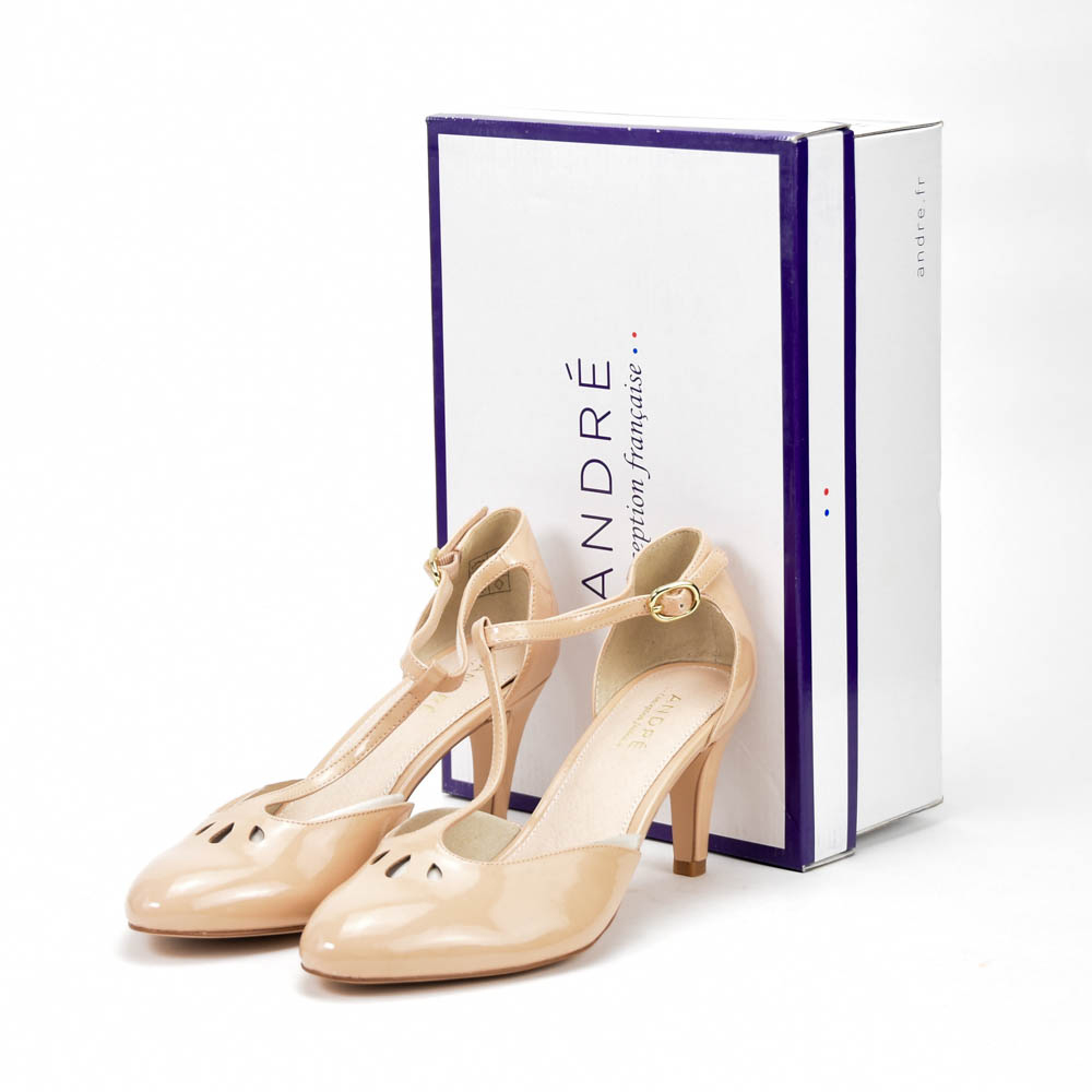 ANDRÉ ESCARPINS FEMME FALBALETTE CUIR NUDE