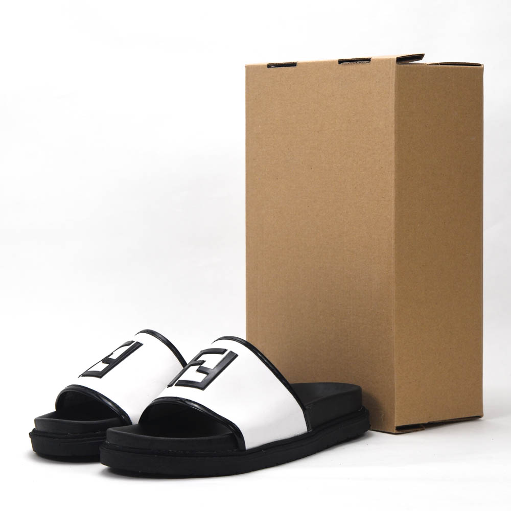 CLAQUETTES POUR HOMME