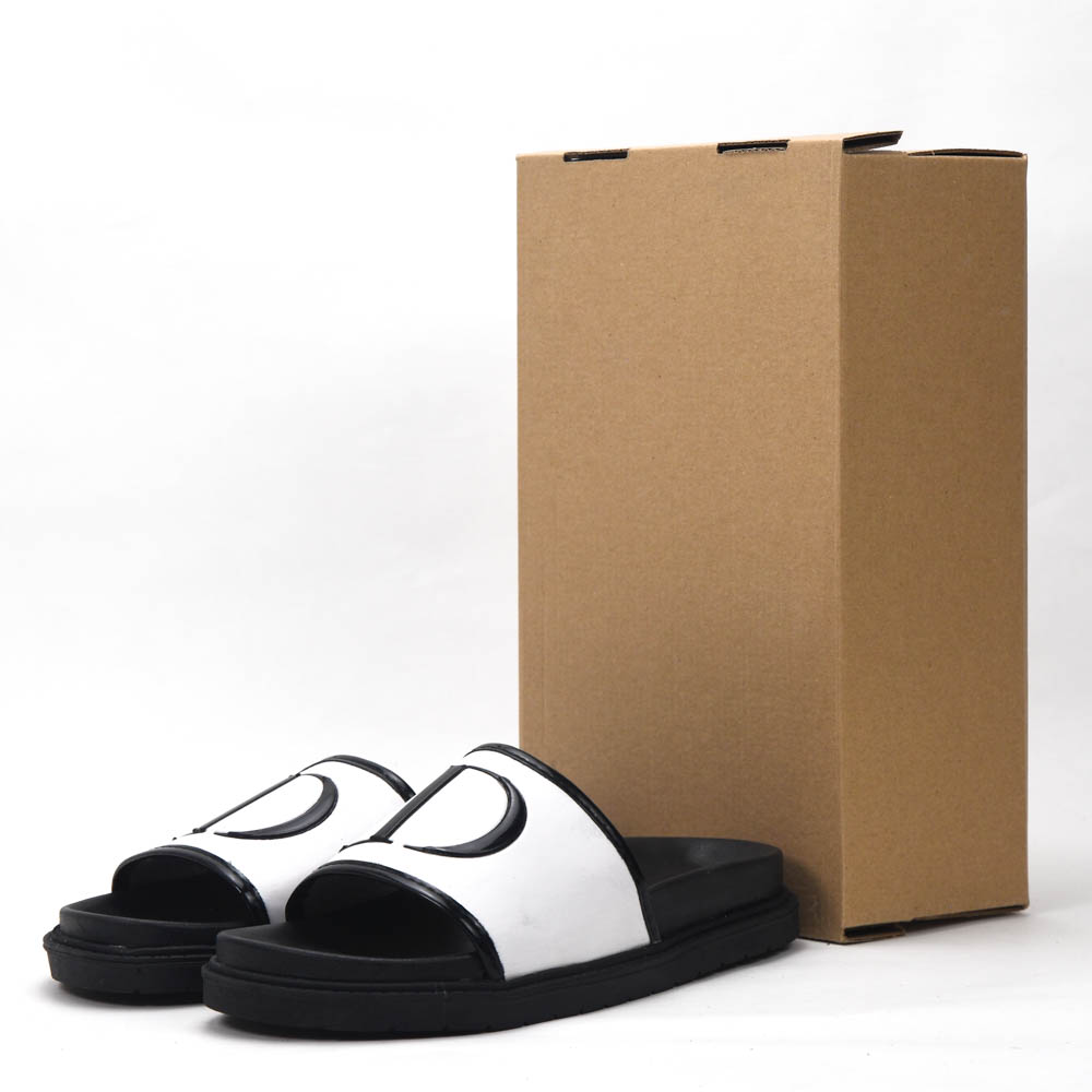 CLAQUETTS POUR HOMME