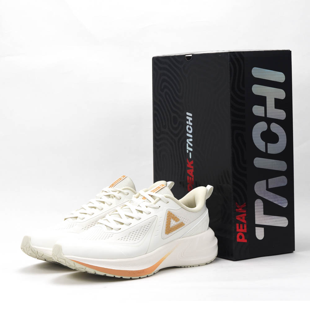 PEAK RUNNING SHOES